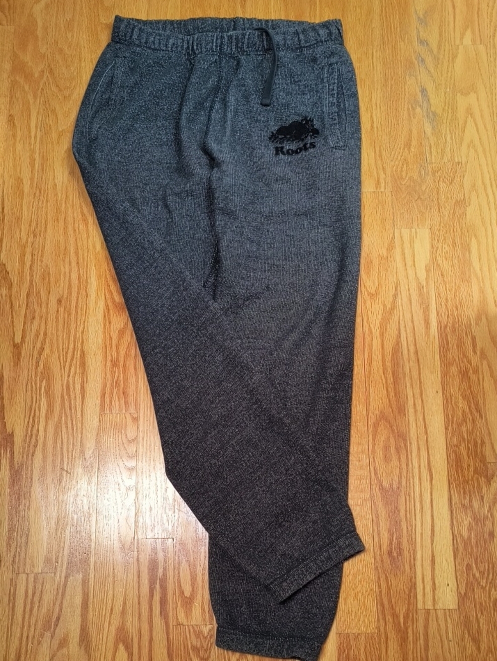 Roots Men's Charcoal Gray Salt and Pepper Sweatpants, Small
